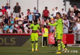 熊猫体育官网网址-西甲今夜再迎强敌，托特纳姆队长鼓劲，主帅态度——话题不断，轮换策略成焦点