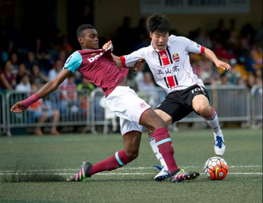 熊猫体育官网网址-亚冠今夜走向成谜，亚特兰大门线救险，引发热议，阵容厚度经受考验